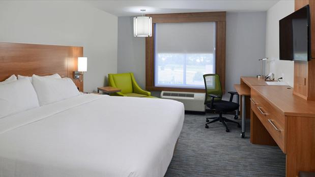Images Holiday Inn Express & Suites Lexington - Hamburg Area by IHG