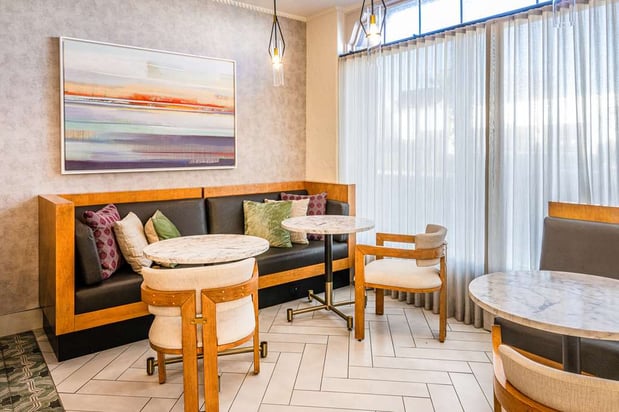 Images Hotel Virginia Santa Barbara, Tapestry Collection by Hilton