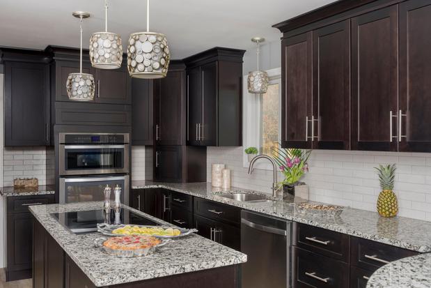 Images Veterans Wholesale Cabinets & Kitchen Cabinets