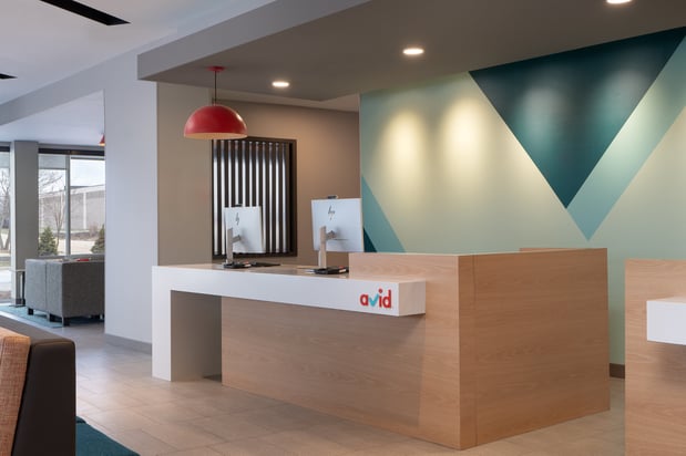 Images avid hotel Oak Creek by IHG