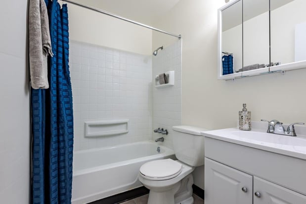 Images Hillcrest Village Apartment Homes