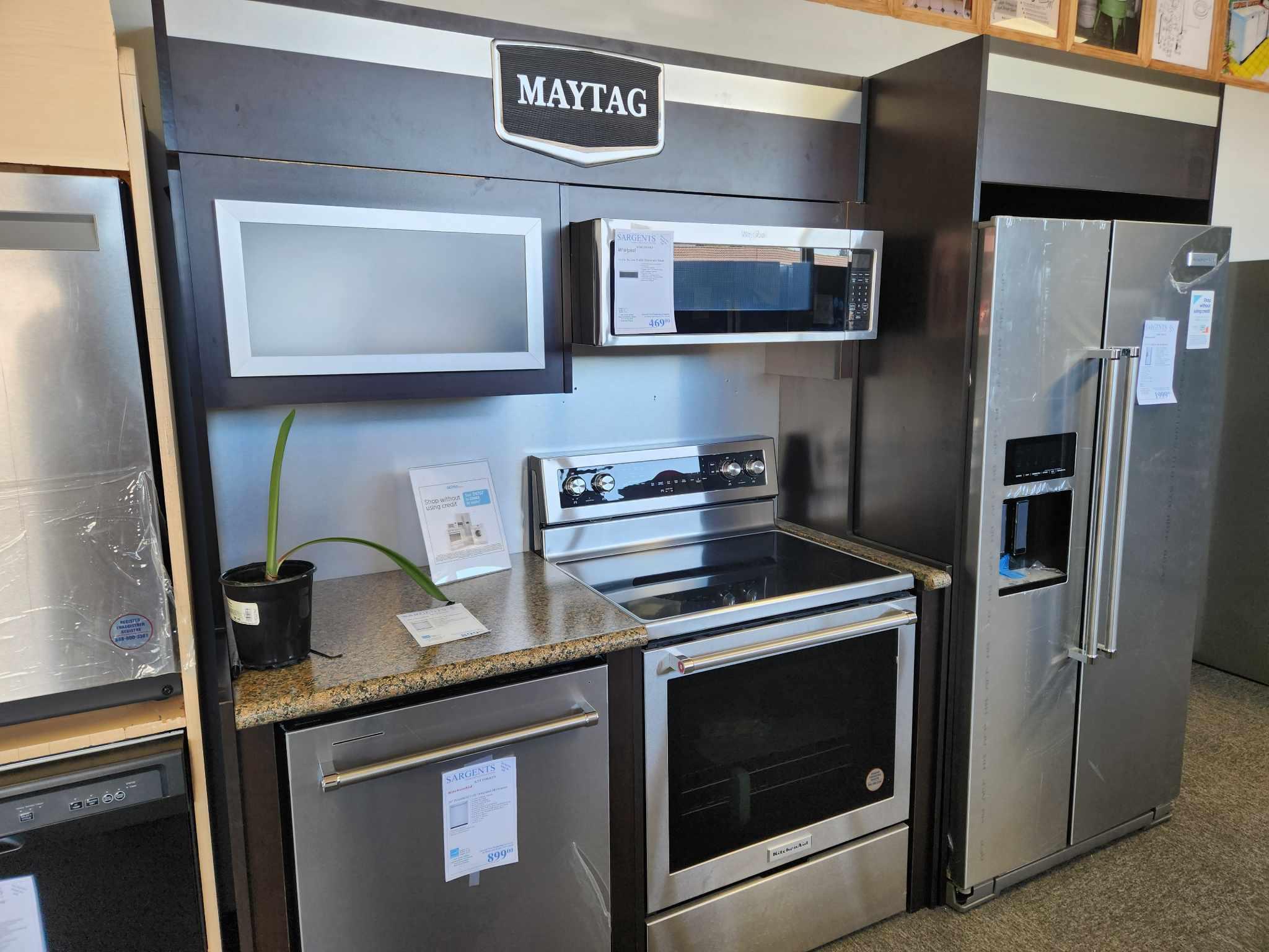 Kitchenaid kitchen appliance suite