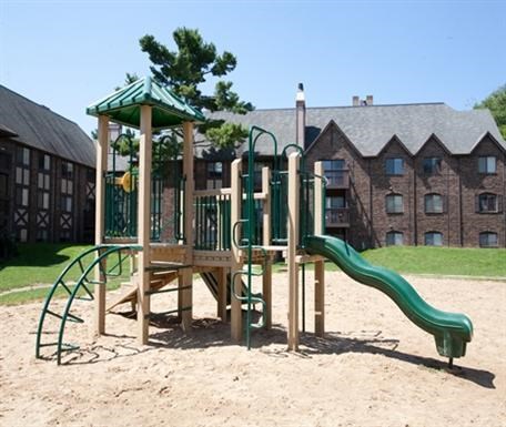 Candlewyck Apartments Playground