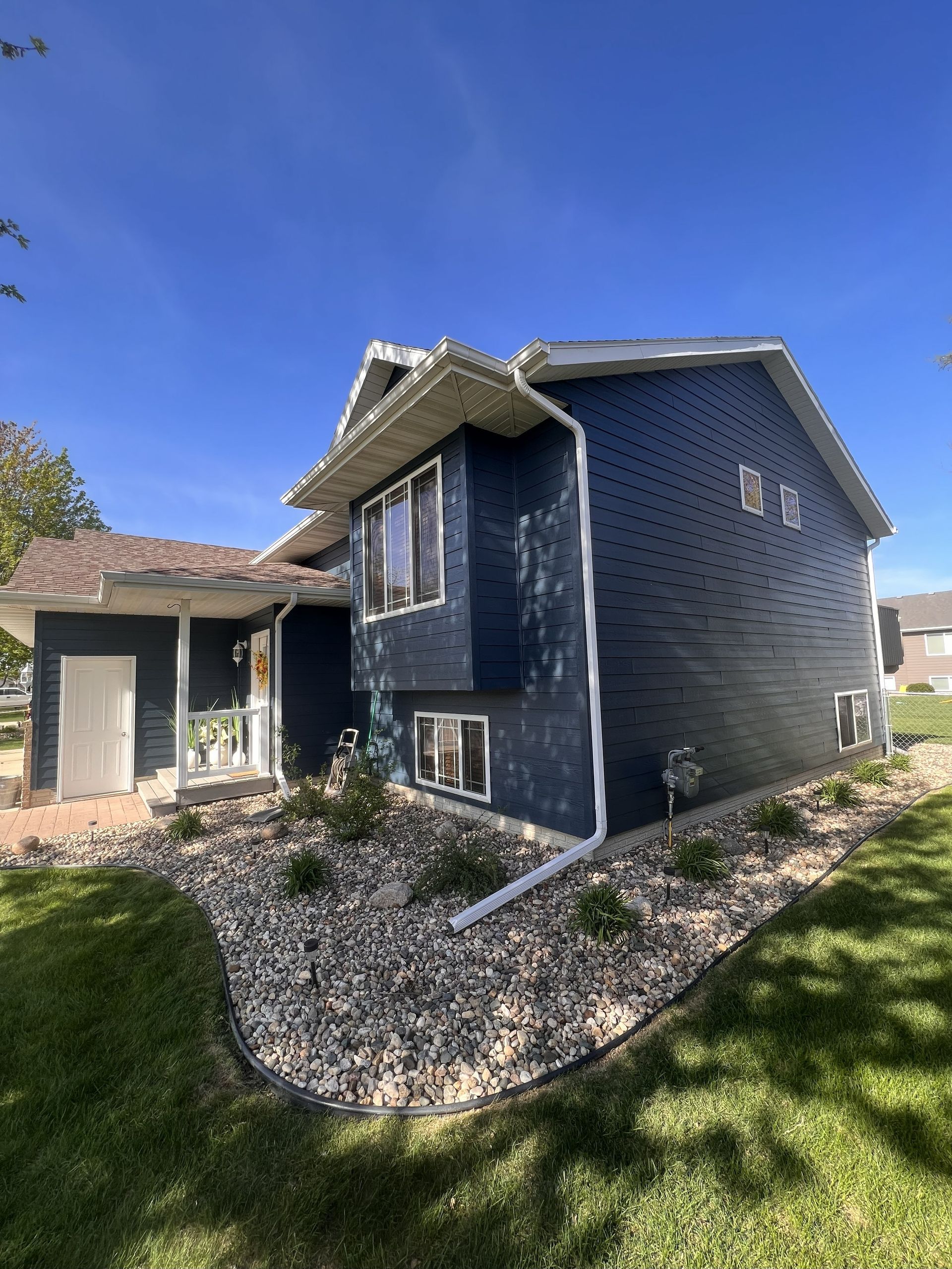 LMC Painting & Staining Image