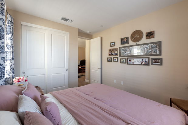 Images Monica Betancur, REALTOR | Compass