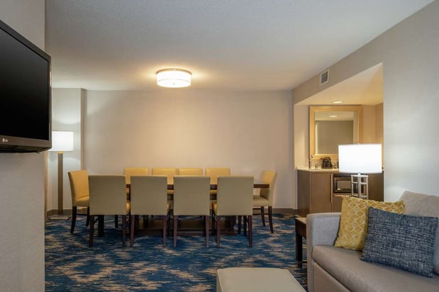 Images Embassy Suites by Hilton Alexandria Old Town