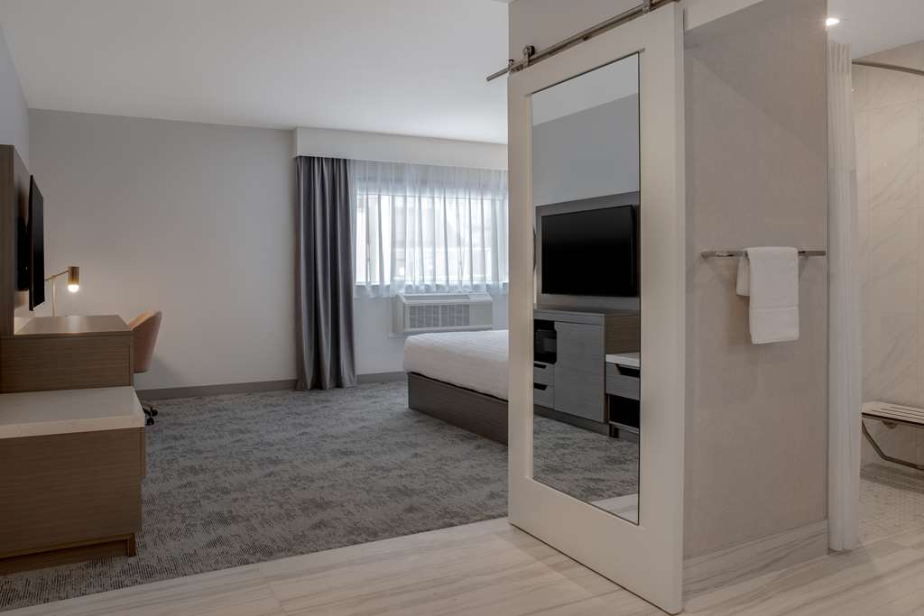 Images Hampton Inn by Hilton Winnipeg Downtown