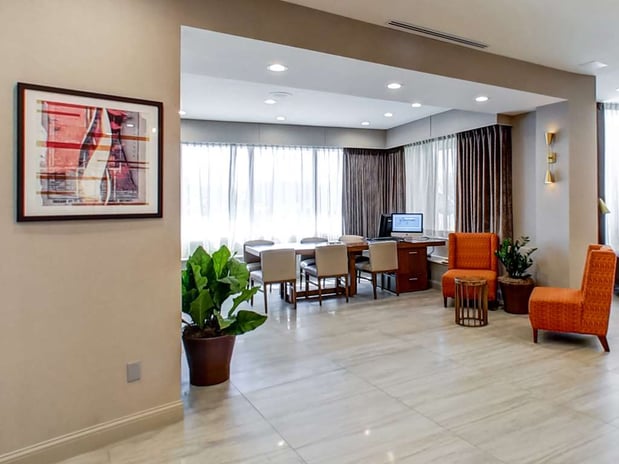 Images Hilton Chicago/Oak Lawn