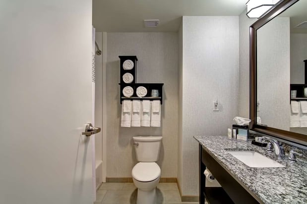Images Hampton Inn & Suites Cincinnati-Downtown