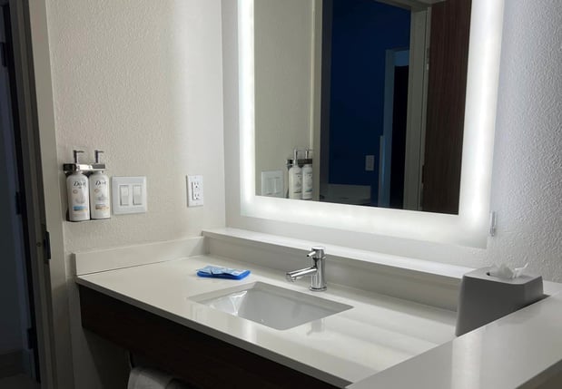 Images Holiday Inn Express & Suites Bryan - College Station by IHG