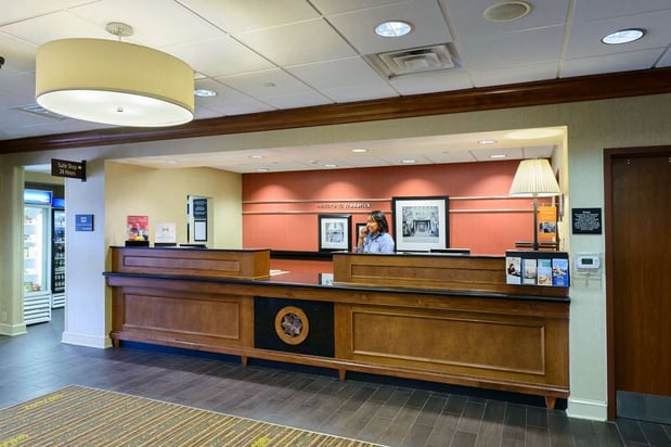 Images Hampton Inn & Suites Frederick-Fort Detrick