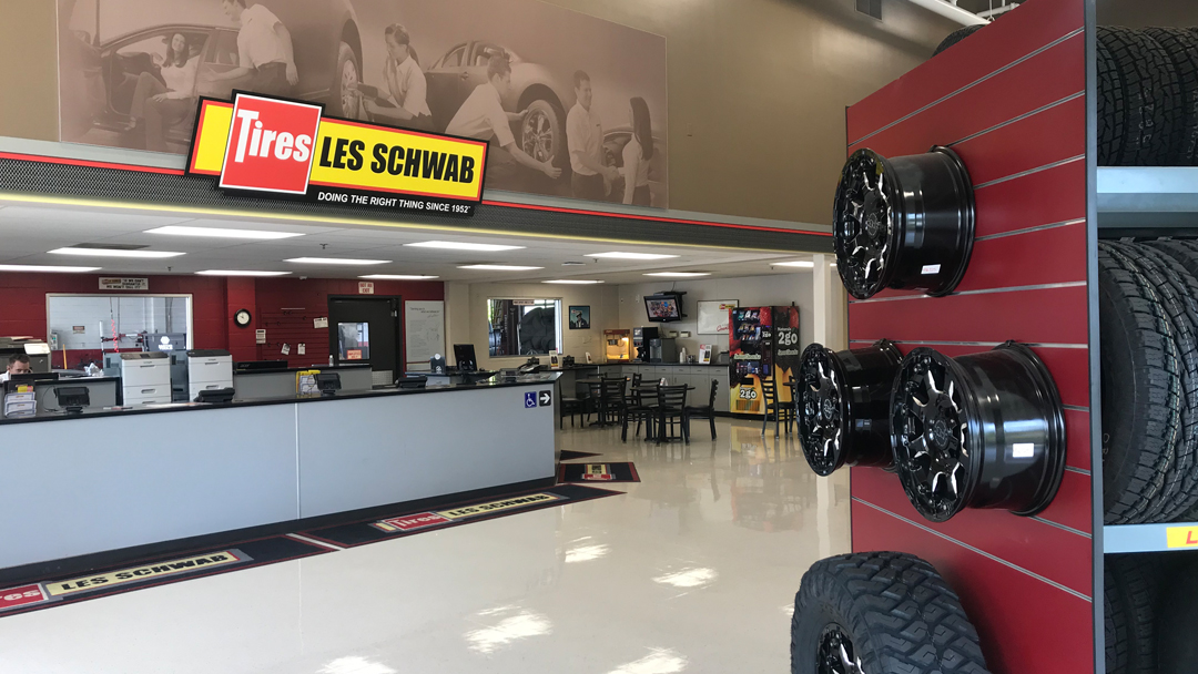 Les Schwab Tire Center