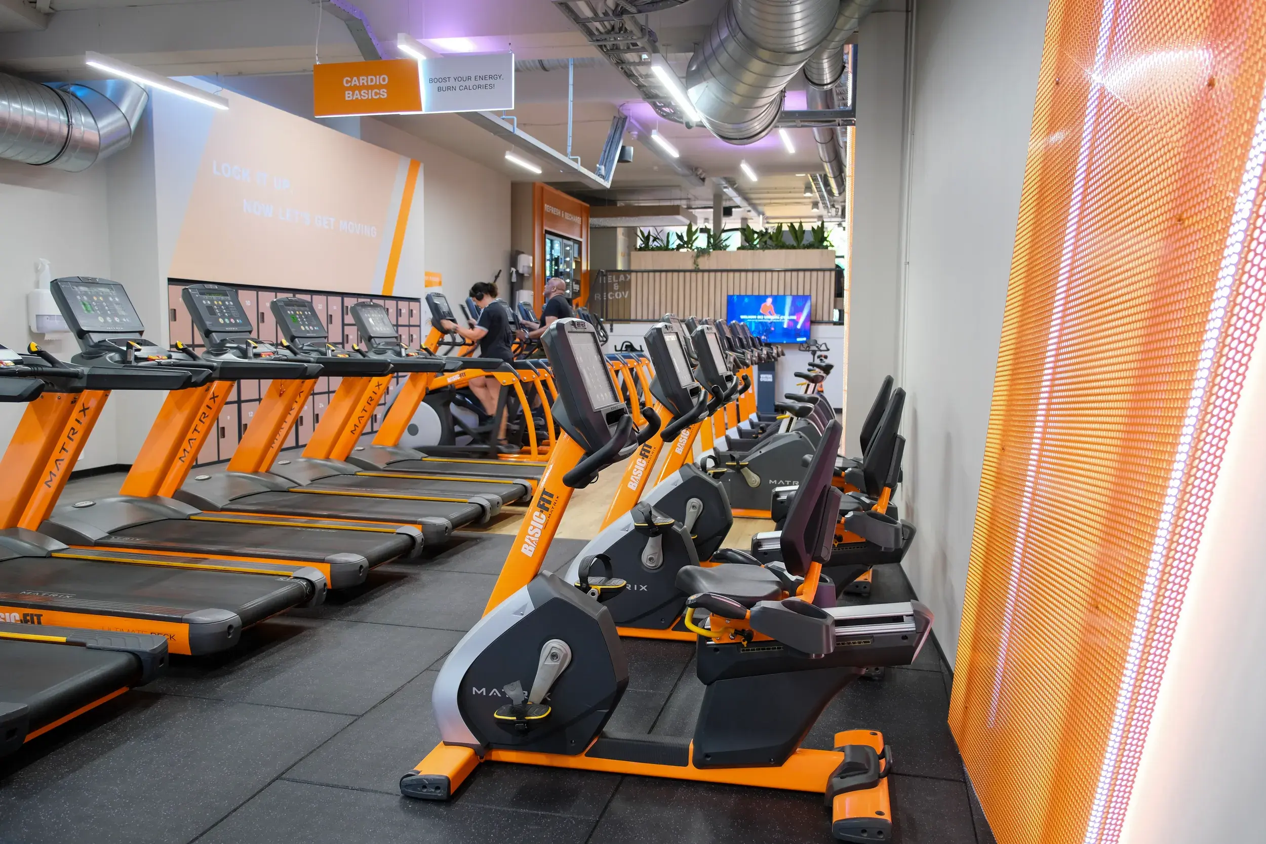 Foto's Basic-Fit 24/7