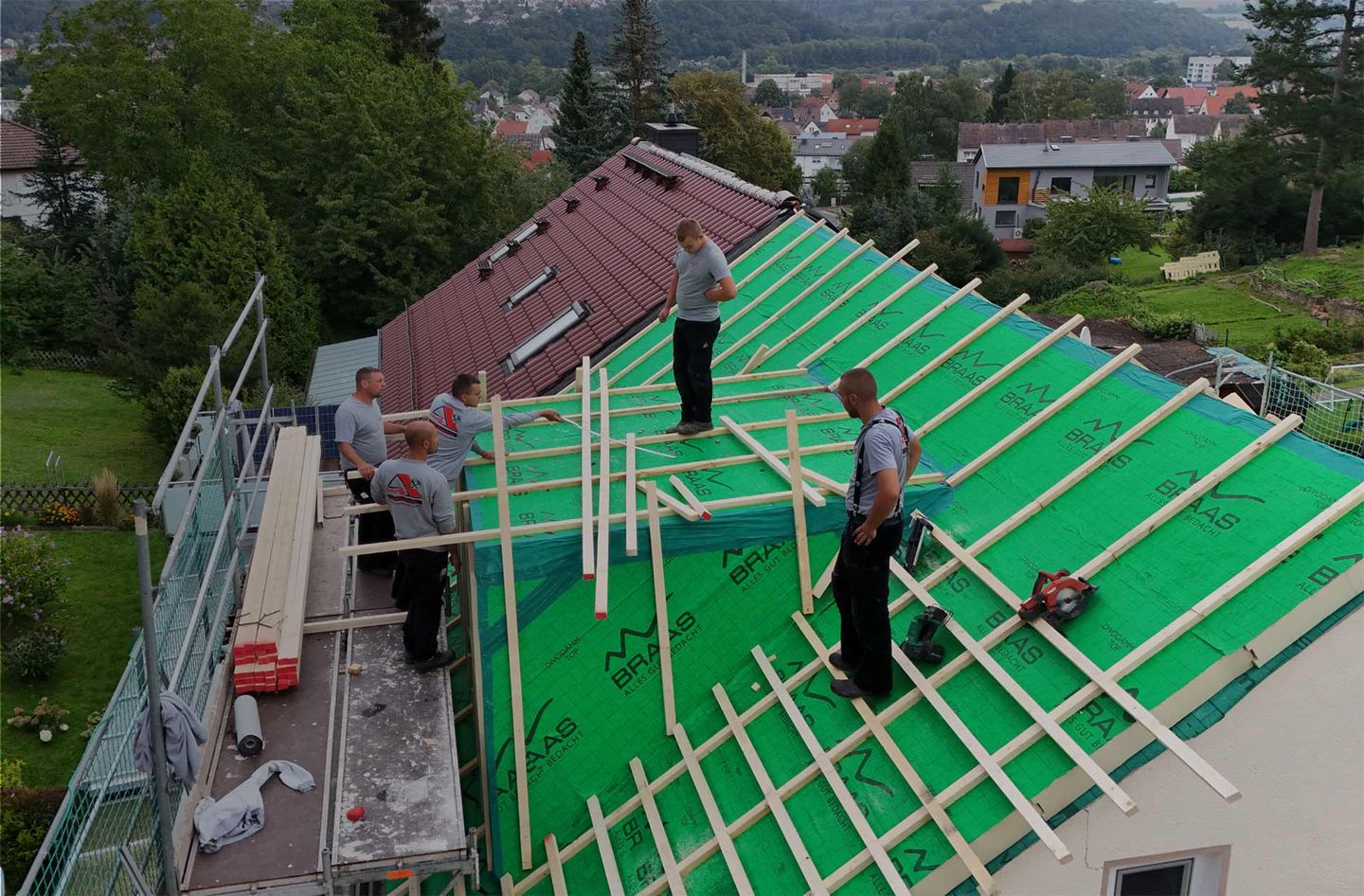 Tino Scholze Dachdecker GmbH&Co.KG, Unterm Talweg 9 in Alheim