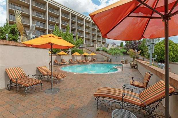 Images Best Western Plus Arroyo Roble Hotel & Creekside Villas
