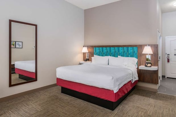 Images Hampton Inn & Suites Hartford-Manchester