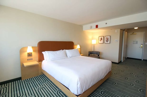 Images DoubleTree by Hilton Clarksville Riverview