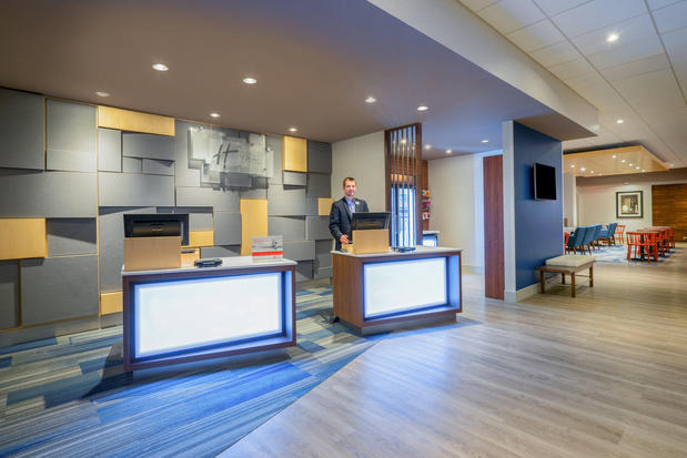 Images Holiday Inn Express & Suites Ft. Washington - Philadelphia, an IHG Hotel