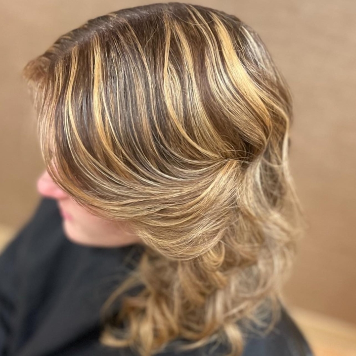 Images Zoe Extensions & Wig Salon