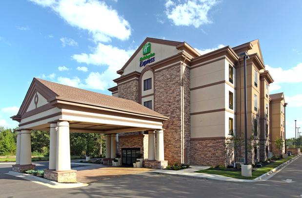 Images Holiday Inn Express & Suites Maumelle - Little Rock NW, an IHG Hotel