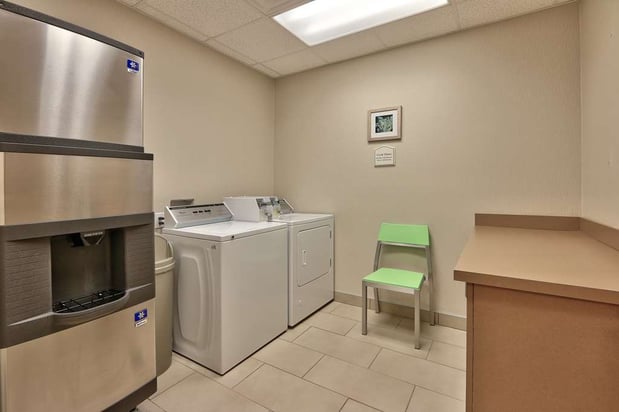 Images Hilton Garden Inn Albuquerque/Journal Center