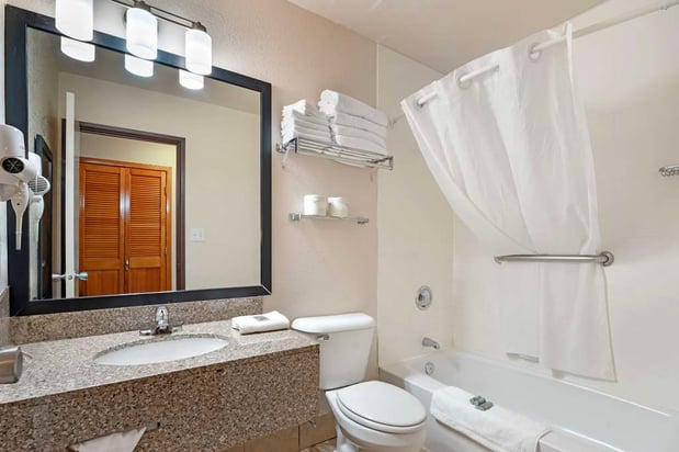 Images Best Western Green Bay Inn Conference Center