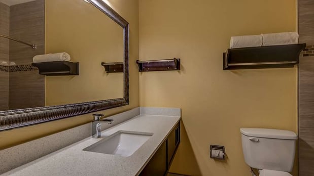 Images SureStay Plus by Best Western Alvin