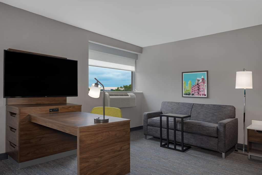 Images Hampton Inn & Suites by Hilton Toronto Downtown