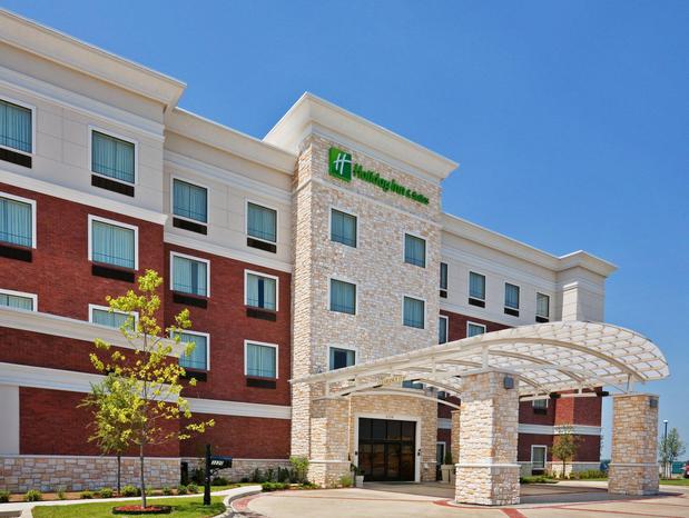 Images Holiday Inn & Suites McKinney - N Allen by IHG