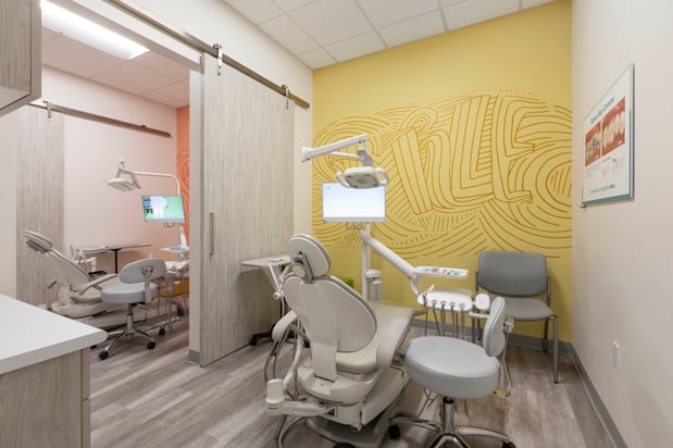 Images Dentists on Lake Pleasant