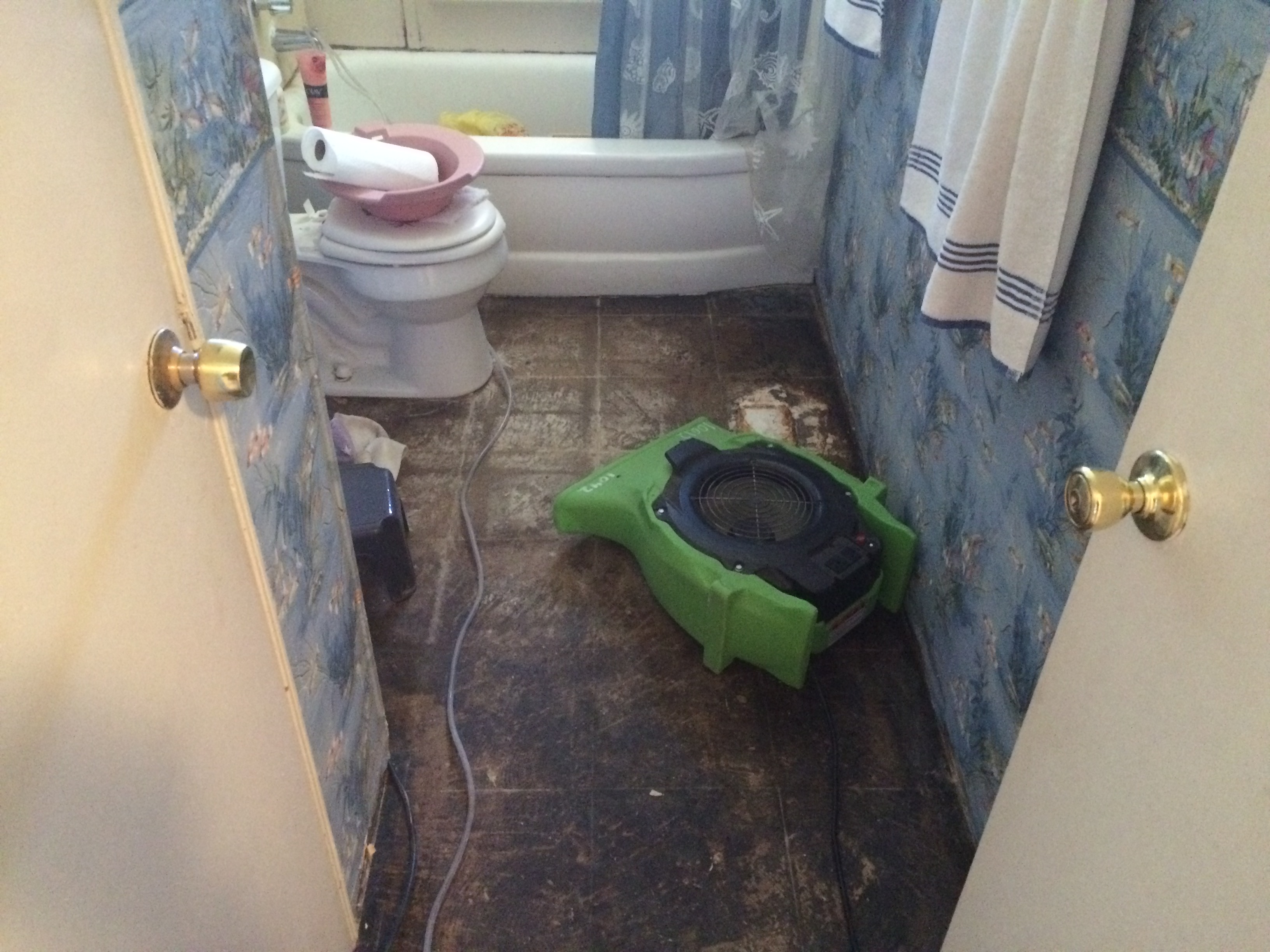 Remolding due to a water leak is never an easy process. Call SERVPRO of Northwest St.Louis County to ensure the clean up is quick!