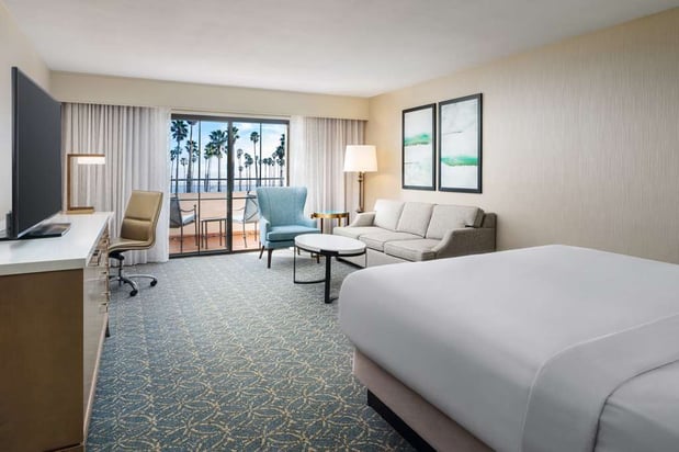 Images Hilton Santa Barbara Beachfront Resort