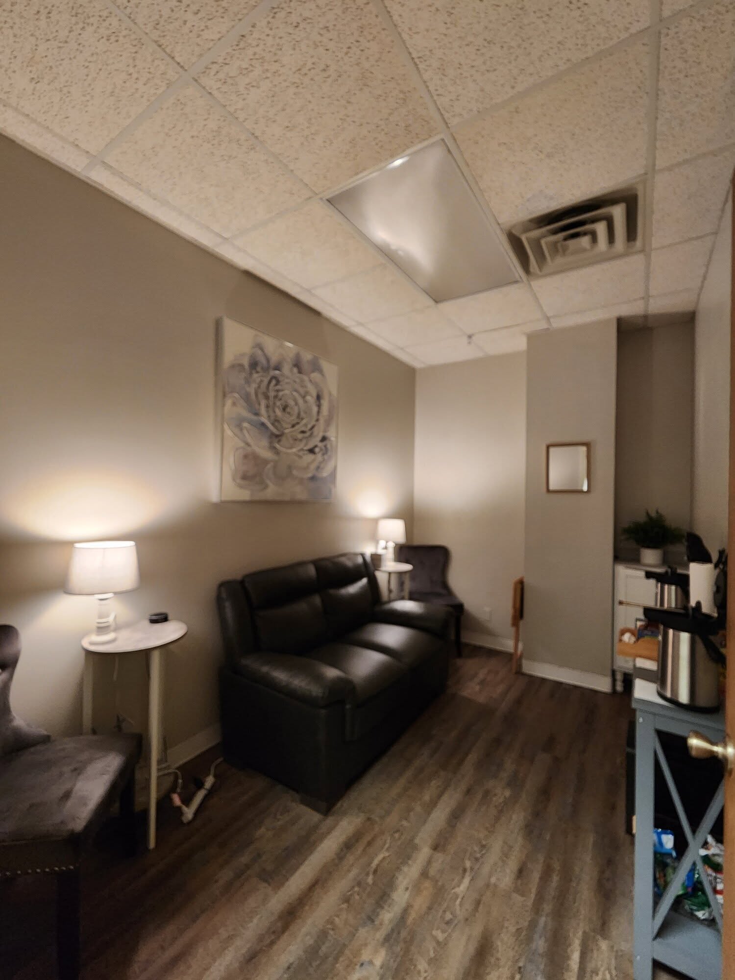Aluna Skincare And Massage LLC