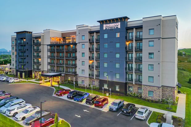 Images Staybridge Suites Pigeon Forge - Smoky Mtns by IHG