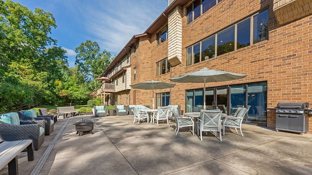 Brookdale Gardens At Westlake Patio