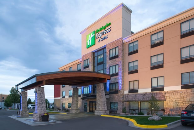 Images Holiday Inn Express & Suites Bismarck by IHG