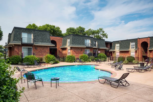 Images Retreat at Seven Trails Apartments