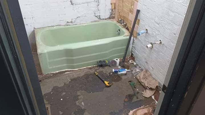 Montana Renovations and Contracting Image