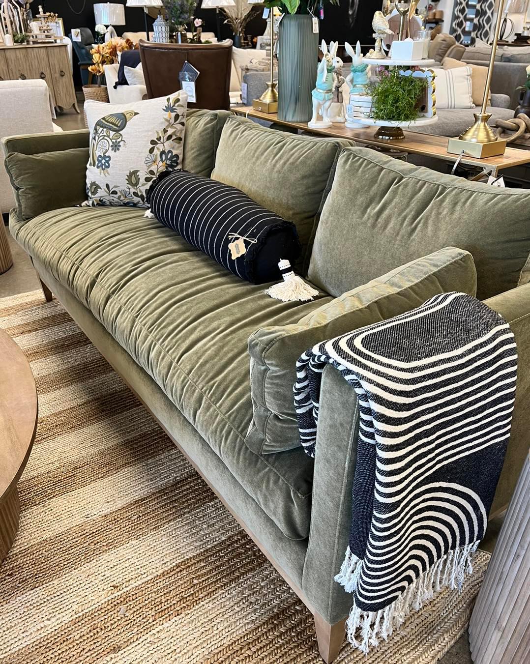 Miss Daisy's Home & Decor Co. Joplin, MO