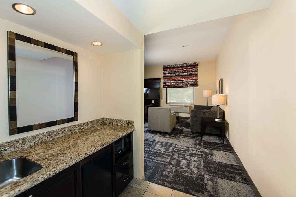 Guest room