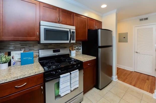 Images The Villas at Bryn Mawr Apartment Homes