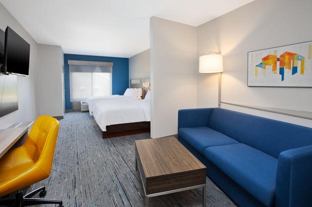 Images Holiday Inn Express & Suites Milwaukee NW – Park Place by IHG