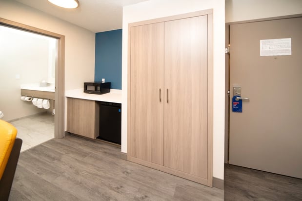 Images Holiday Inn Express & Suites Indianapolis - East by IHG