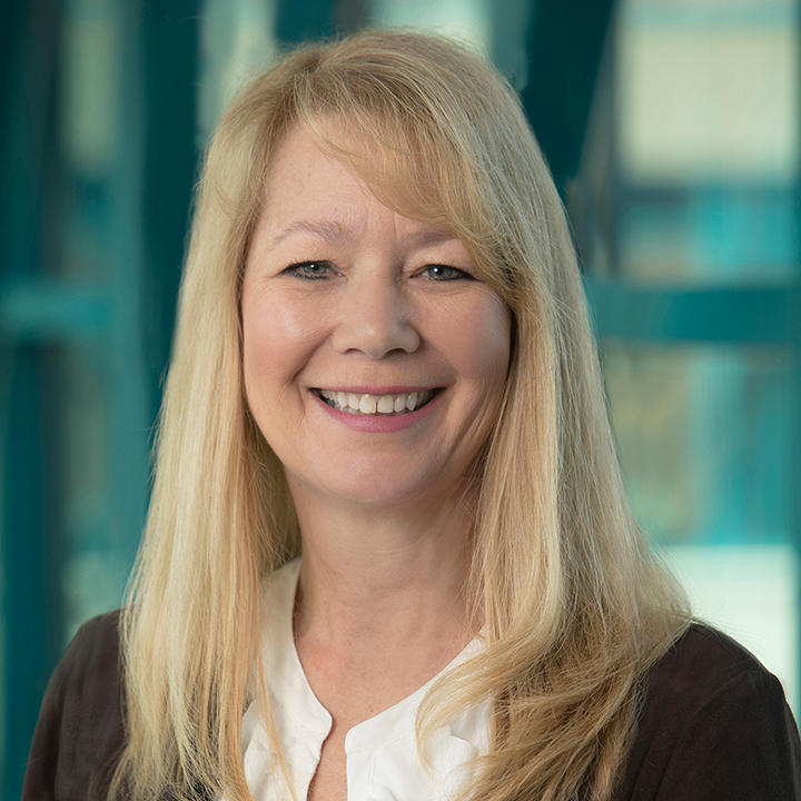 Diane R Sharkey
