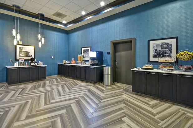 Images Hampton Inn and Suites Los Angeles Burbank Airport
