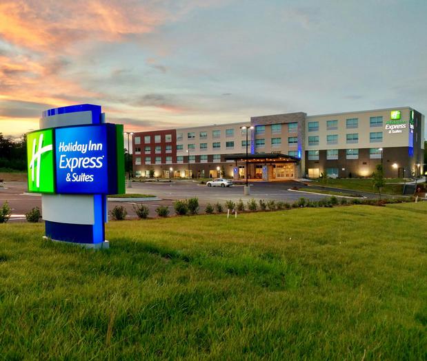 Images Holiday Inn Express & Suites Raleigh Airport - Brier Creek, an IHG Hotel