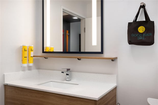 Images Tru by Hilton Brunswick