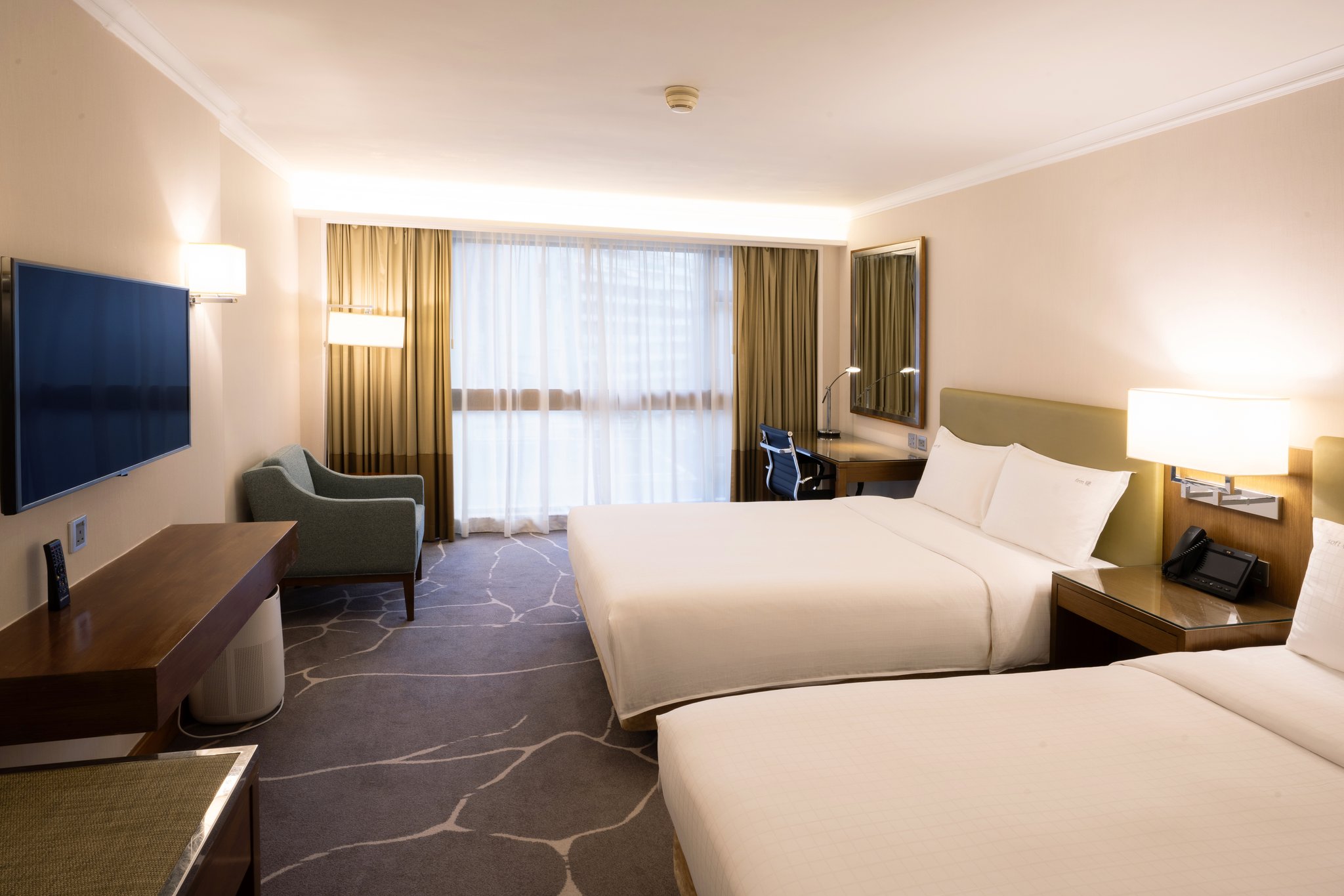 Images Holiday Inn Golden Mile Hong Kong by IHG