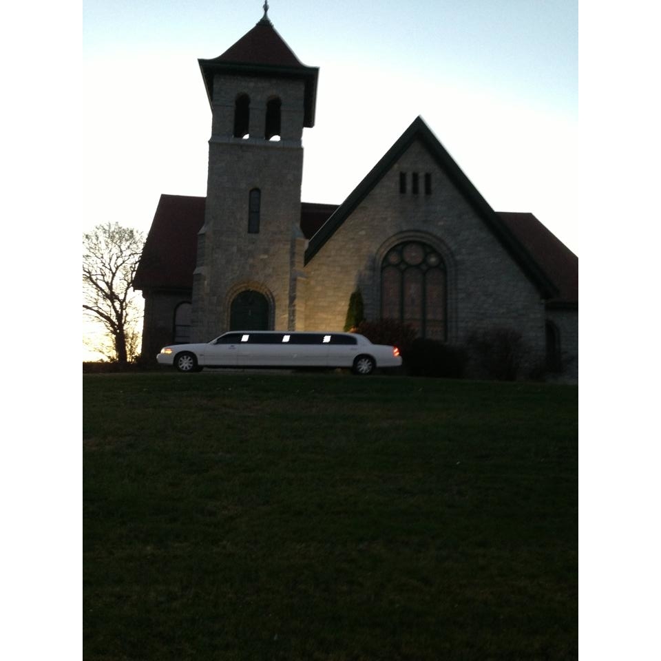 Field of Greens Limousine Service