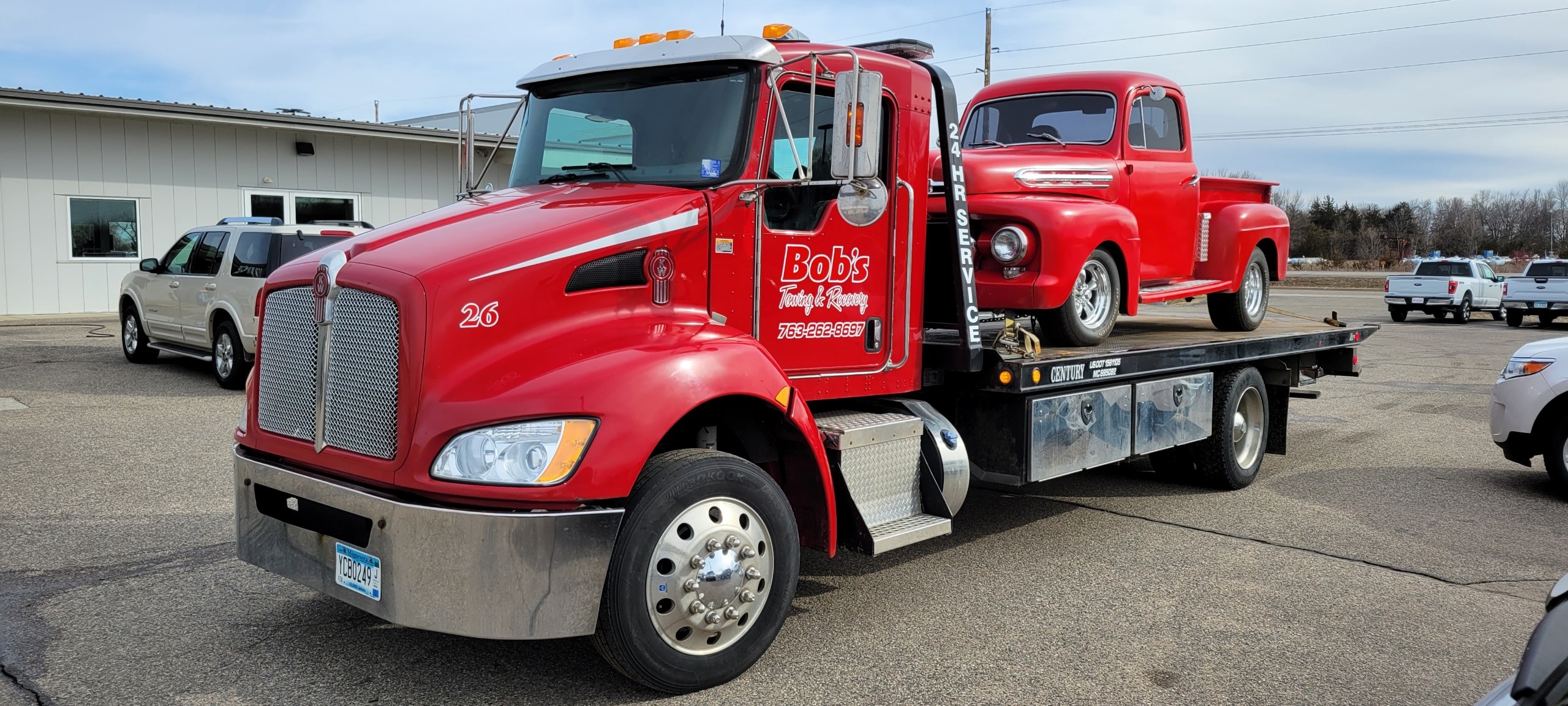 With Bob's Towing & Recovery, we have 24-hour emergency service! Contact us.